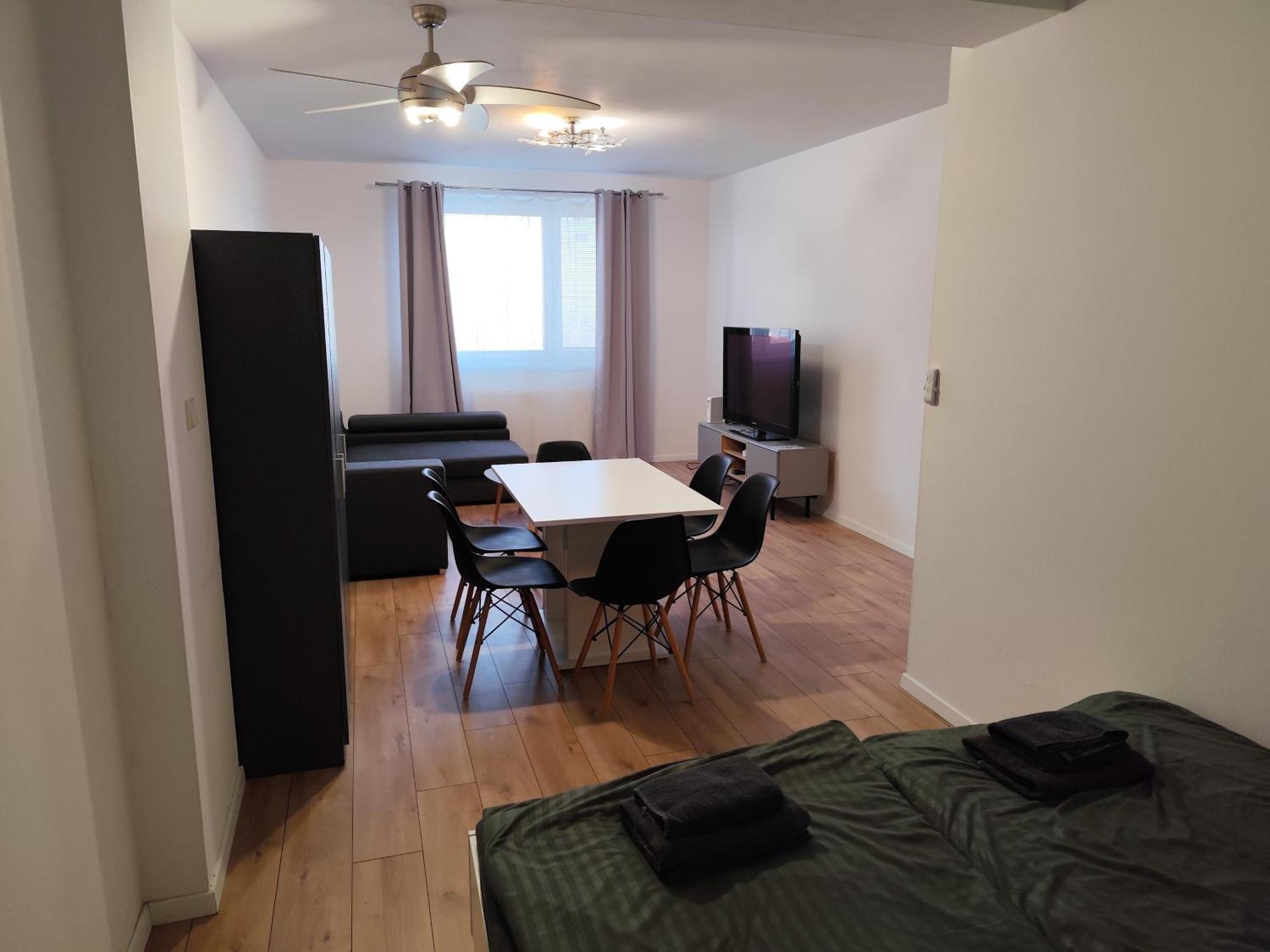 2 Room Apartment, Near Oc Galeria, Petrzalka Bratislava Exterior foto